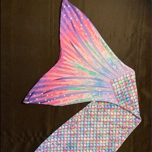 MERMAID TAIL SWIMMABLE